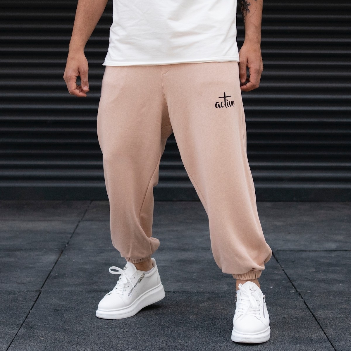 Jogger de hombre con cremallera beige