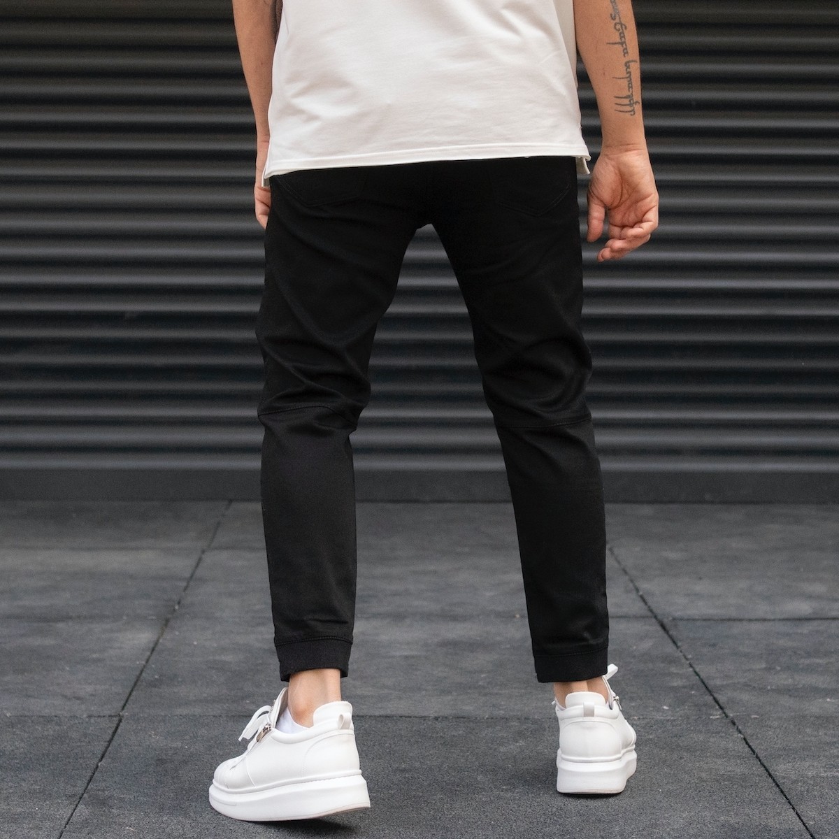 Men's Cargo Jogger Jeans With Side Cross Pocket In Black