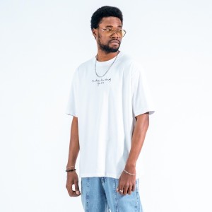 Hombres Camiseta blanca extragrande con estampado de letras en la parte delantera y espalda con estampado digital