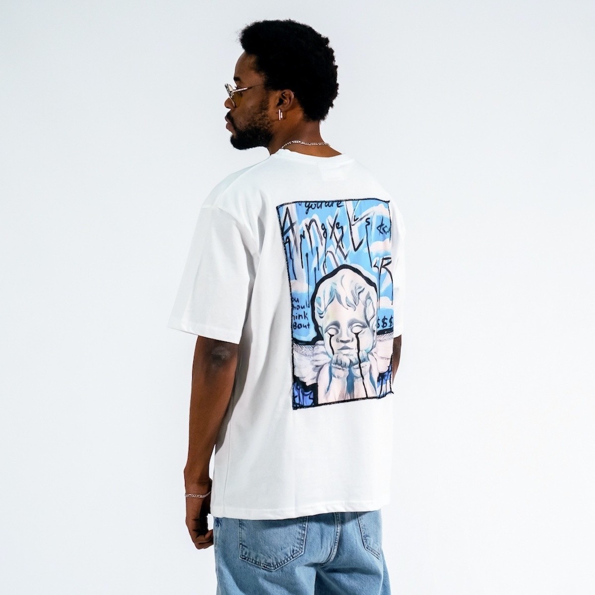 Hombres Camiseta blanca extragrande con estampado de letras en la parte delantera y espalda con estampado digital