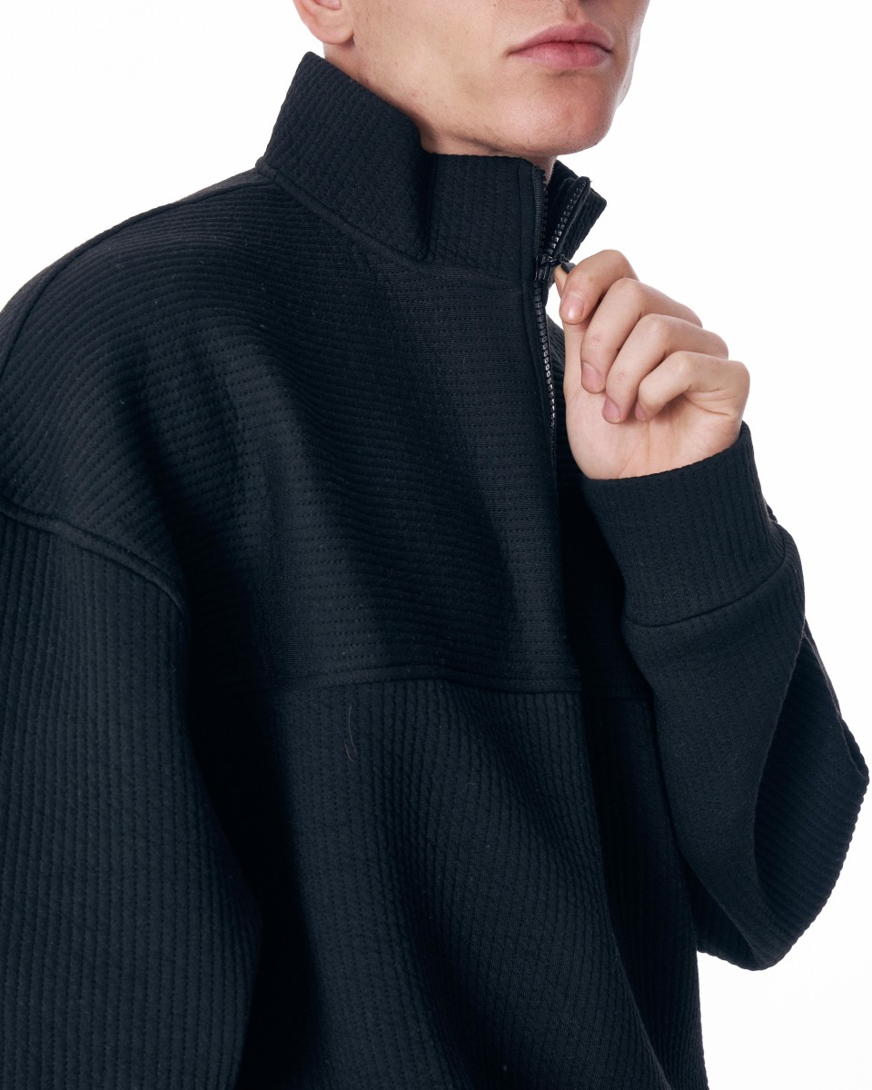 High Collar Half Zip Tracksuit | Martin Valen 2