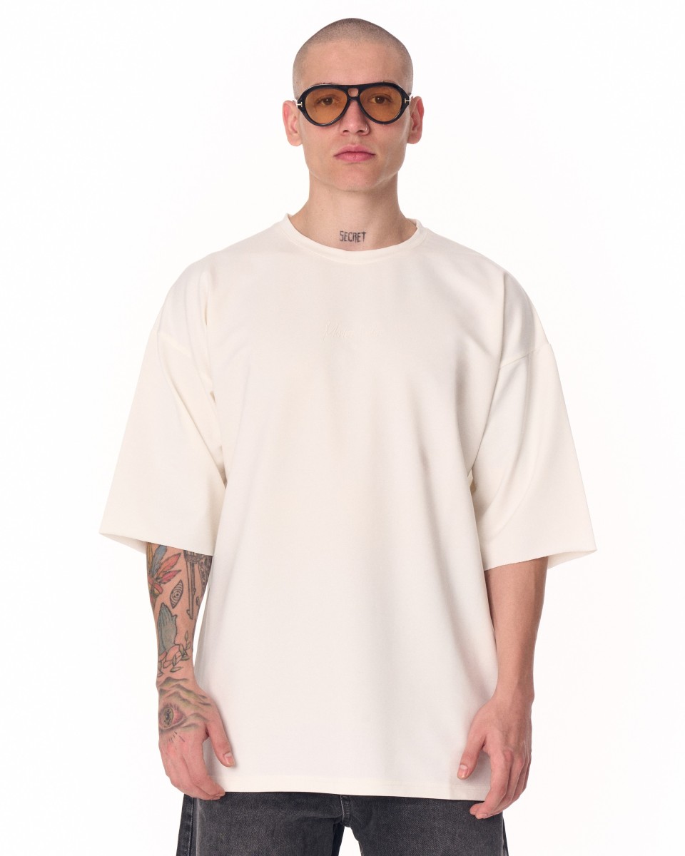 T-shirt Minimalista com Peito Estampado de Grandes Dimensões | MV