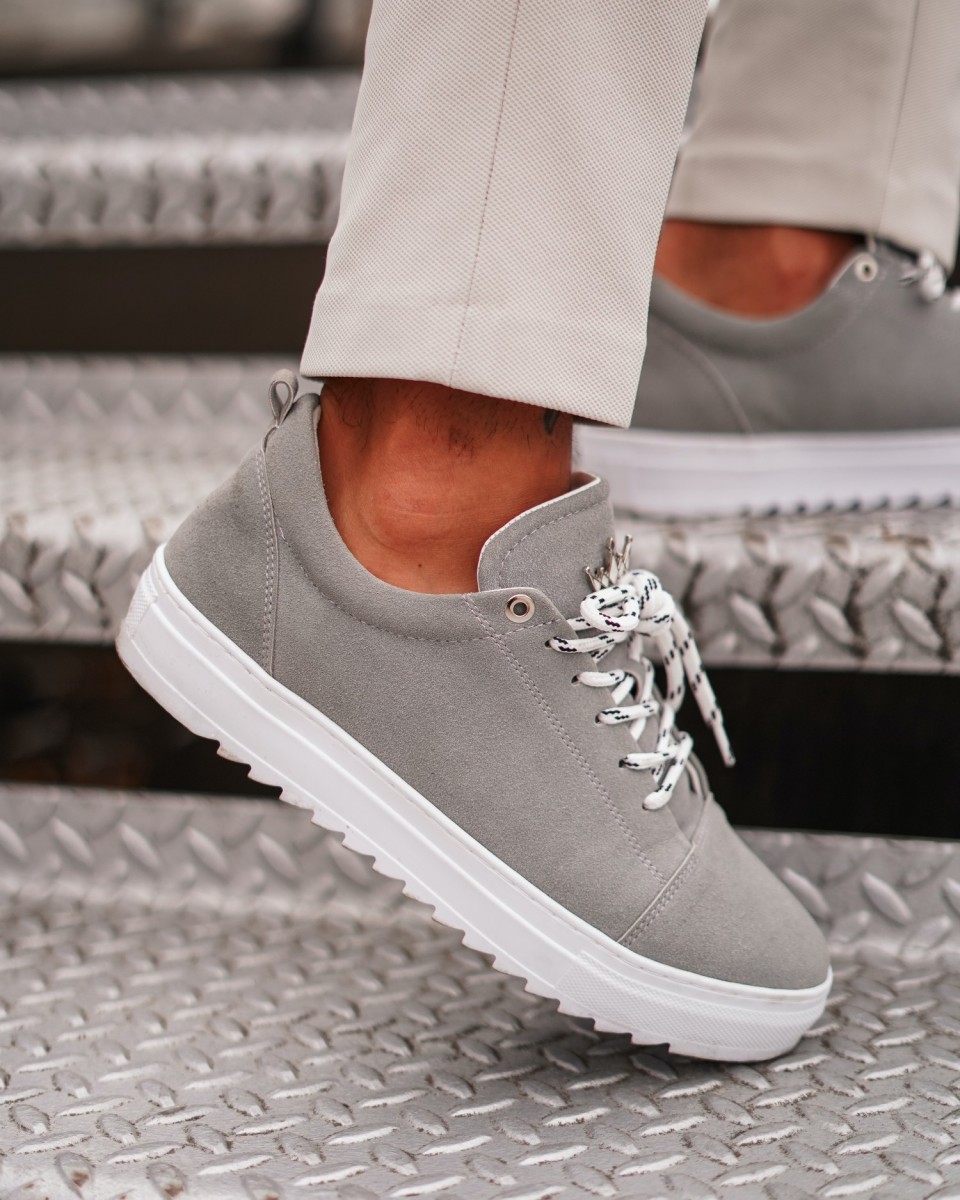 Scarpe Sneakers Basse in Camoscio Grigio da Uomo | Martin Valen